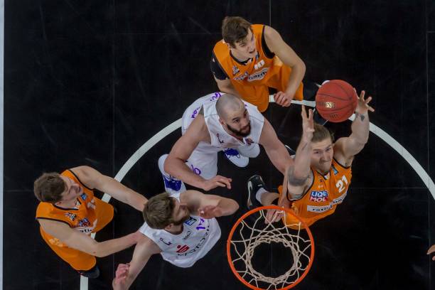 了新鲜血液 了新鲜血液